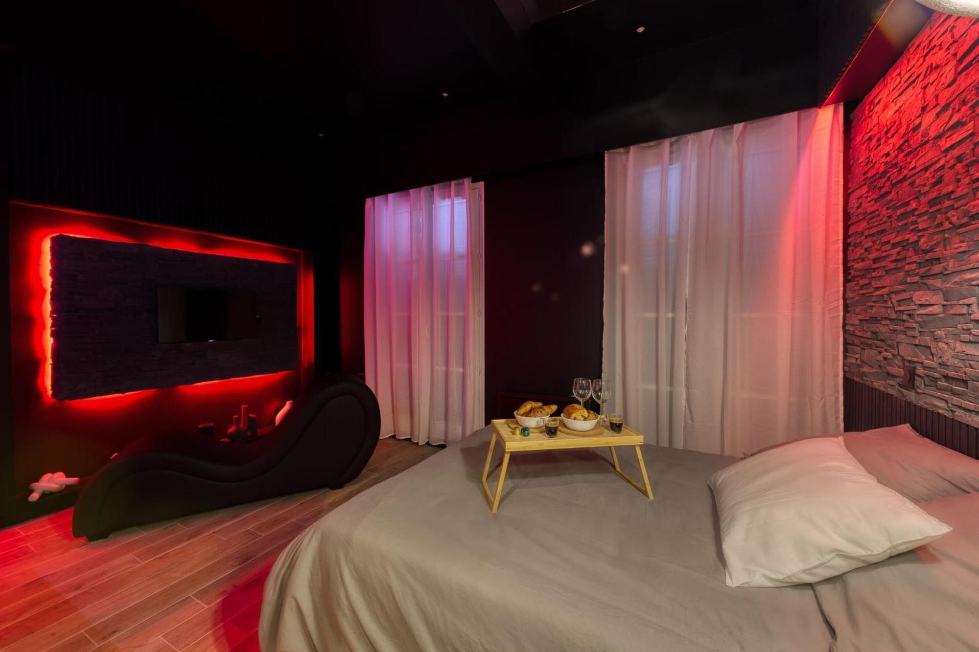 Suite Deluxe - Jacuzzi مُلا المظهر الخارجي الصورة